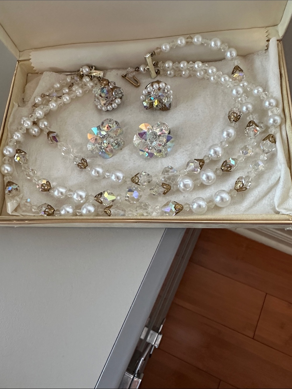 Classic Pearl and Crystal Necklace & Earrings Set - White Pearl